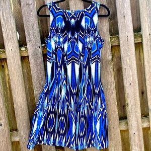 GABBY SKYE Like-New Aztec Southwest Print Flowy Midi Dress Size 6 (8)